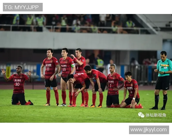 加拿大足球队球星崛起之路:从无名小卒到国际赛场的闪耀之星 加拿大足球队球星崛起之路:从无名小卒到国际赛场的闪耀之星